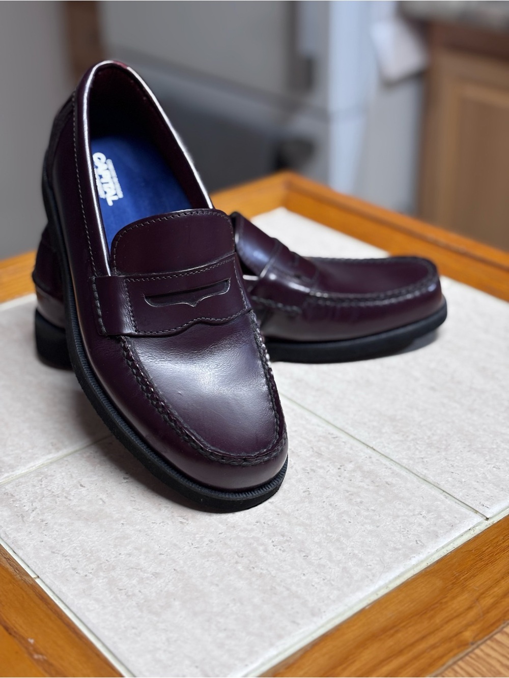 Rockport "Capital By Rockport" Penny Loafers Polished Burgundy Size 8 M NWOB